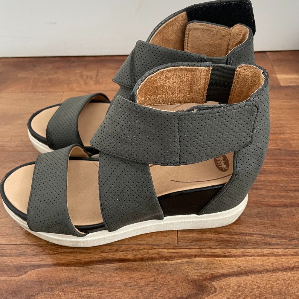 Dr. Scholl's Women's Sheena Wedge Sandal